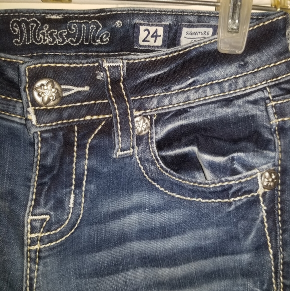 Miss Me Women's Capris - Picture 4 of 9